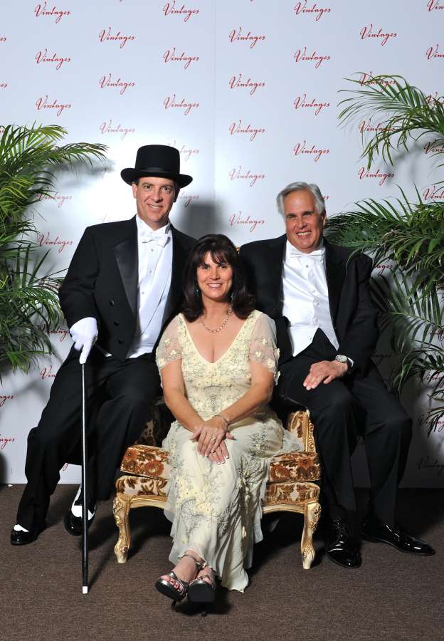 vintages1 Vintages Gala Chairpersons Terri and Carmine Priore III are thanked by Diabetes Research Institute Foundation President and CEO Robert A. Pearlman (right.) Photo: Gary Kane.